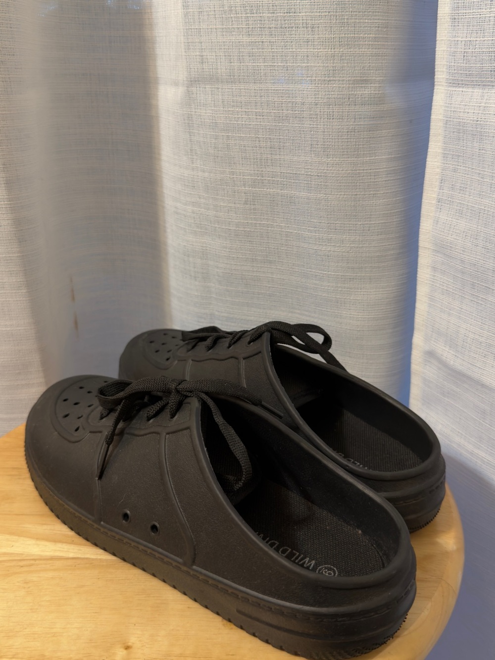 Black Slip-On Lace-Up Men's Casual Shoes